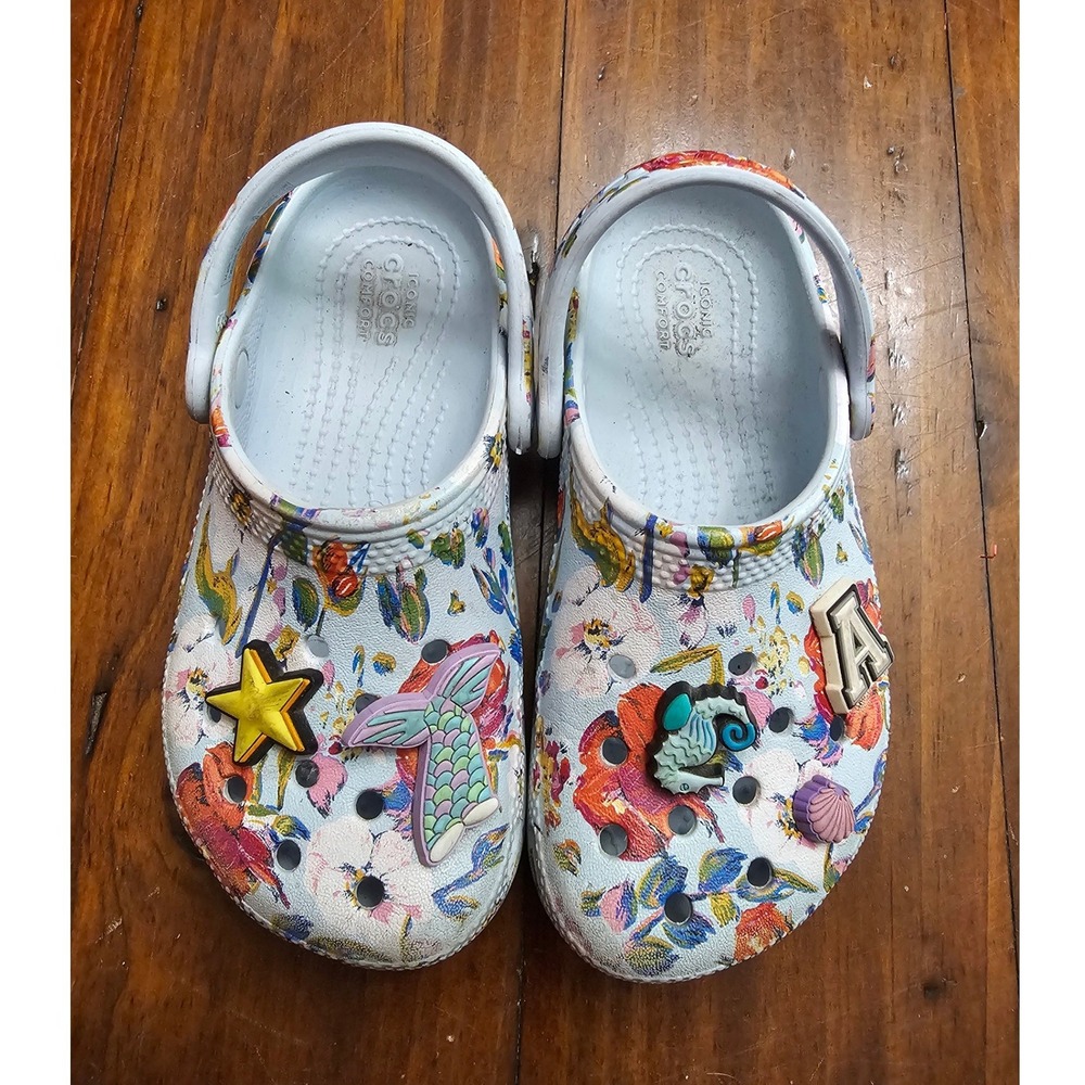Vera Bradley x Crocs Kids Floral Classic Clogs with Charms White Multi Size J4